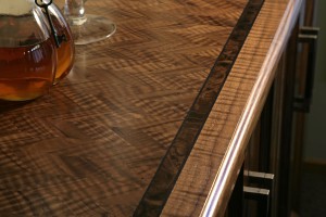 Chevron veneered top