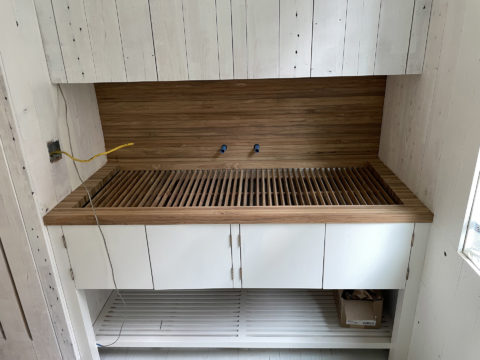 Teak-wood top for Laundry Room with Built-In Drying Rack