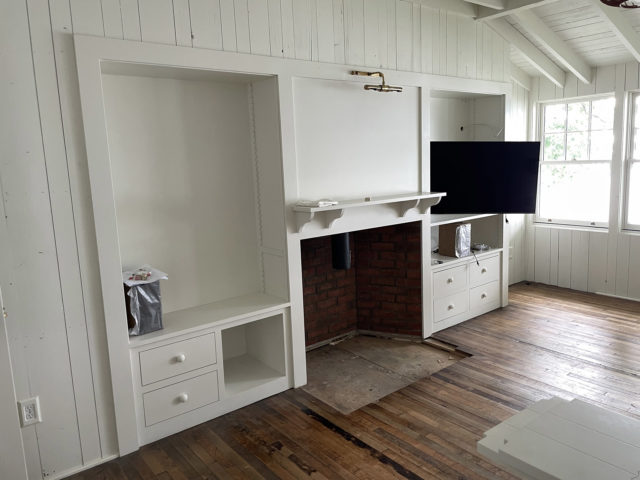 Integrated Shelves, Mantle and Media Center